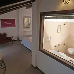 Relais Bella Rosina Pool & Ξενοδοχείο