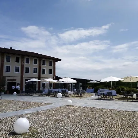 Relais Bella Rosina Pool & 4* La Cassa