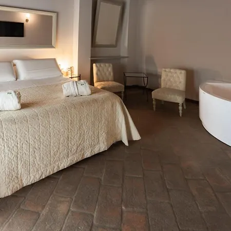 호텔 Relais Bella Rosina Pool & La Cassa