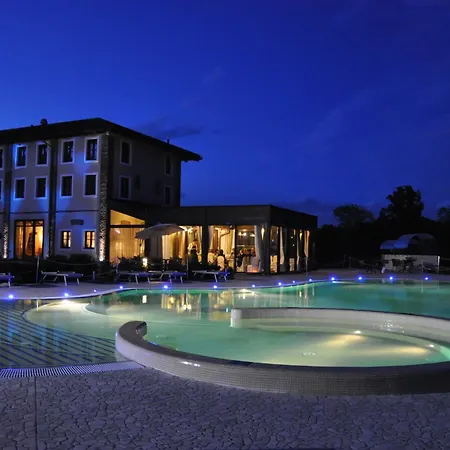 Relais Bella Rosina Pool & Отель