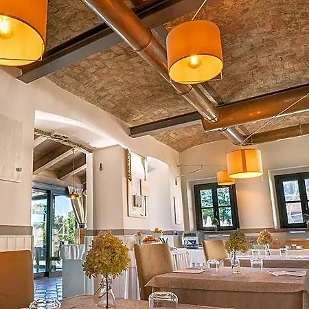 Relais Bella Rosina Pool & מלון 4*