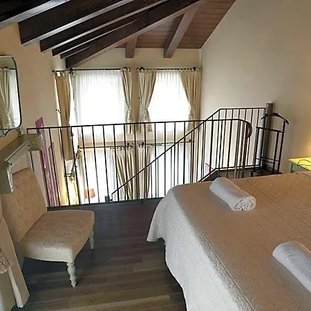 Relais Bella Rosina Pool & מלון