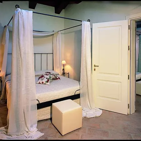 Relais Bella Rosina Pool&spa 4*