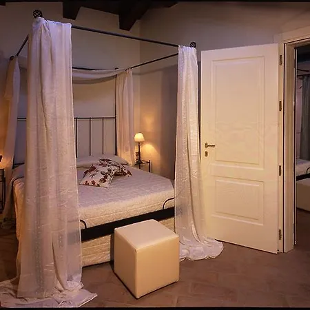 Relais Bella Rosina Pool & 4* La Cassa