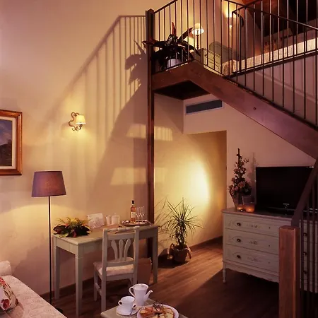 Relais Bella Rosina Pool & La Cassa