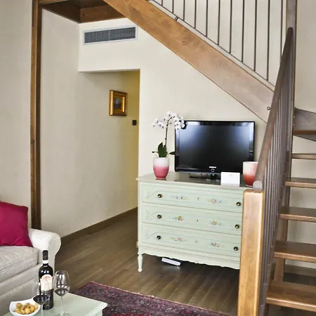 Relais Bella Rosina Pool & Отель