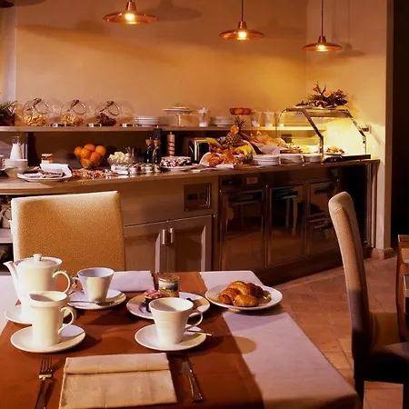 Relais Bella Rosina Pool & Hotel La Cassa