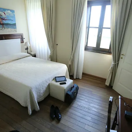 Relais Bella Rosina Pool & 4*