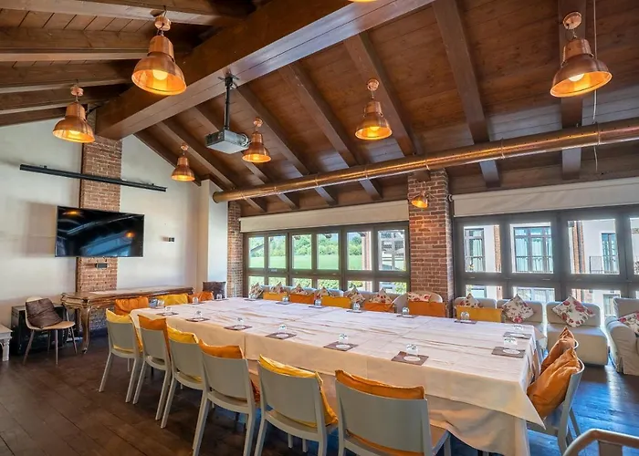 Relais Bella Rosina Pool & La Cassa