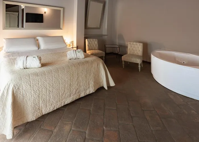 Hotel Relais Bella Rosina Pool&spa La Cassa