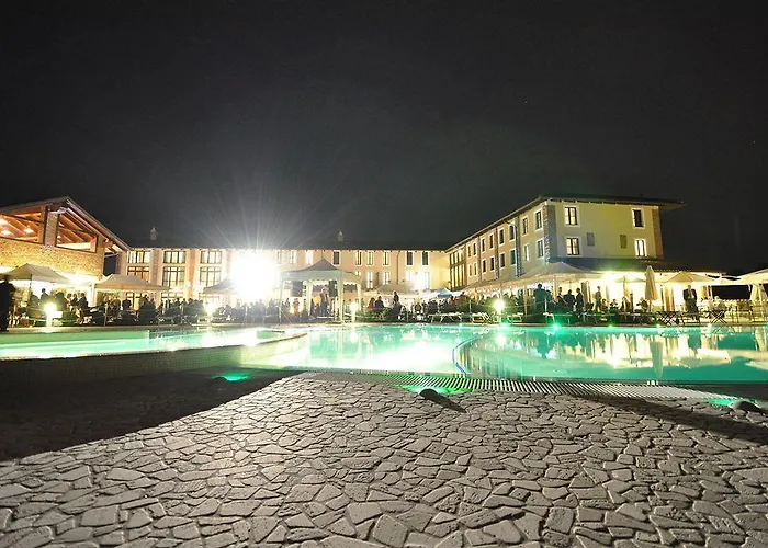 Relais Bella Rosina Pool & Hotel La Cassa