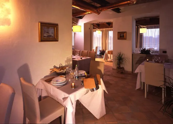 Relais Bella Rosina Pool&spa Hotel La Cassa