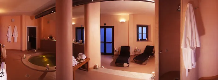 Relais Bella Rosina Pool&spa 4* La Cassa